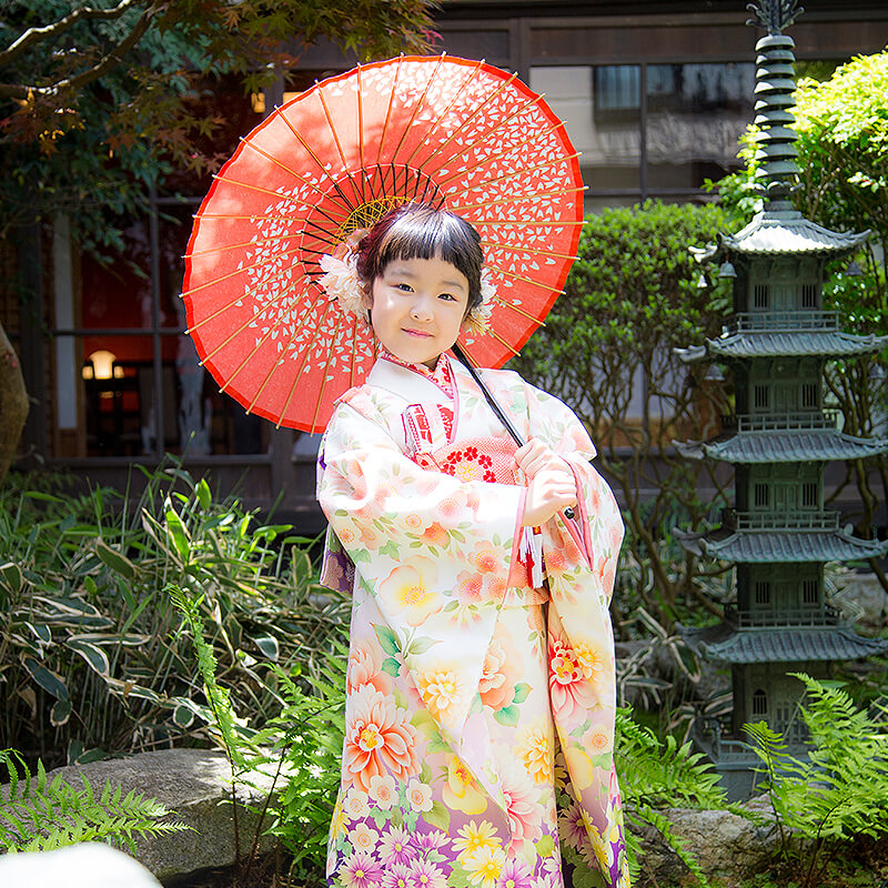 山重の館内でお写真